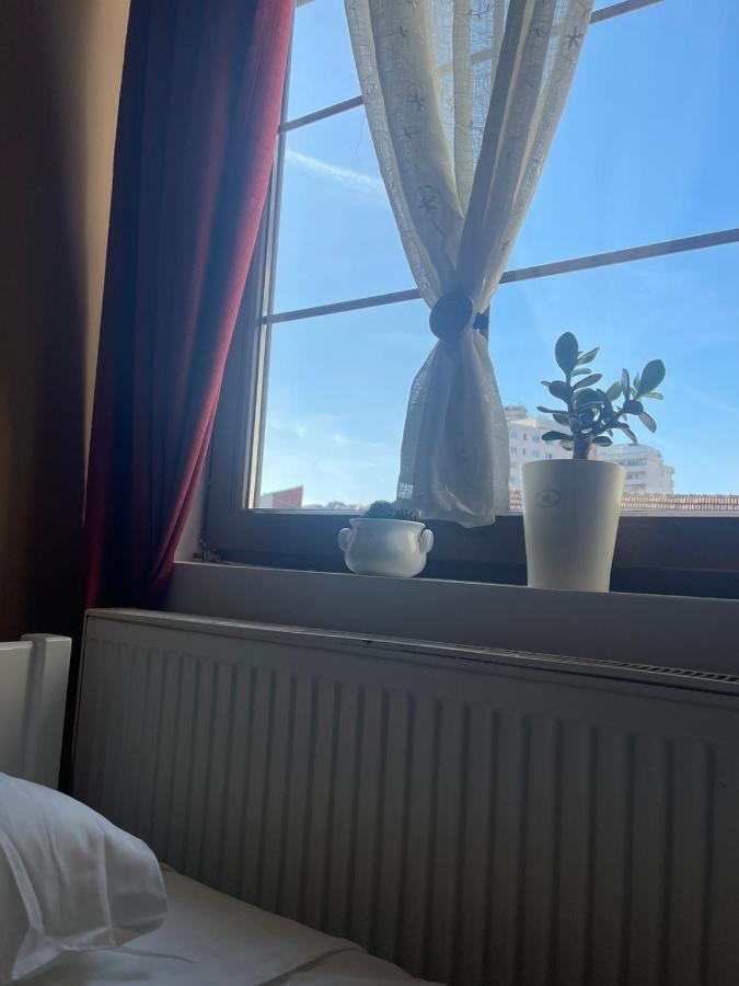 Guesthouse 12A Приштина Экстерьер фото