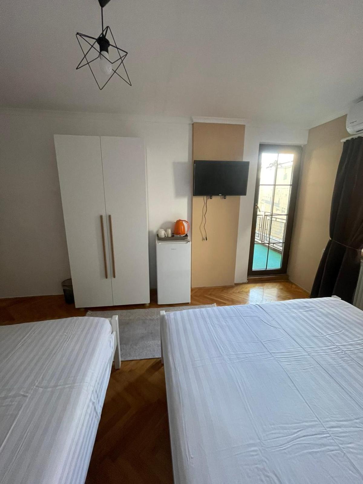 Guesthouse 12A Приштина Экстерьер фото